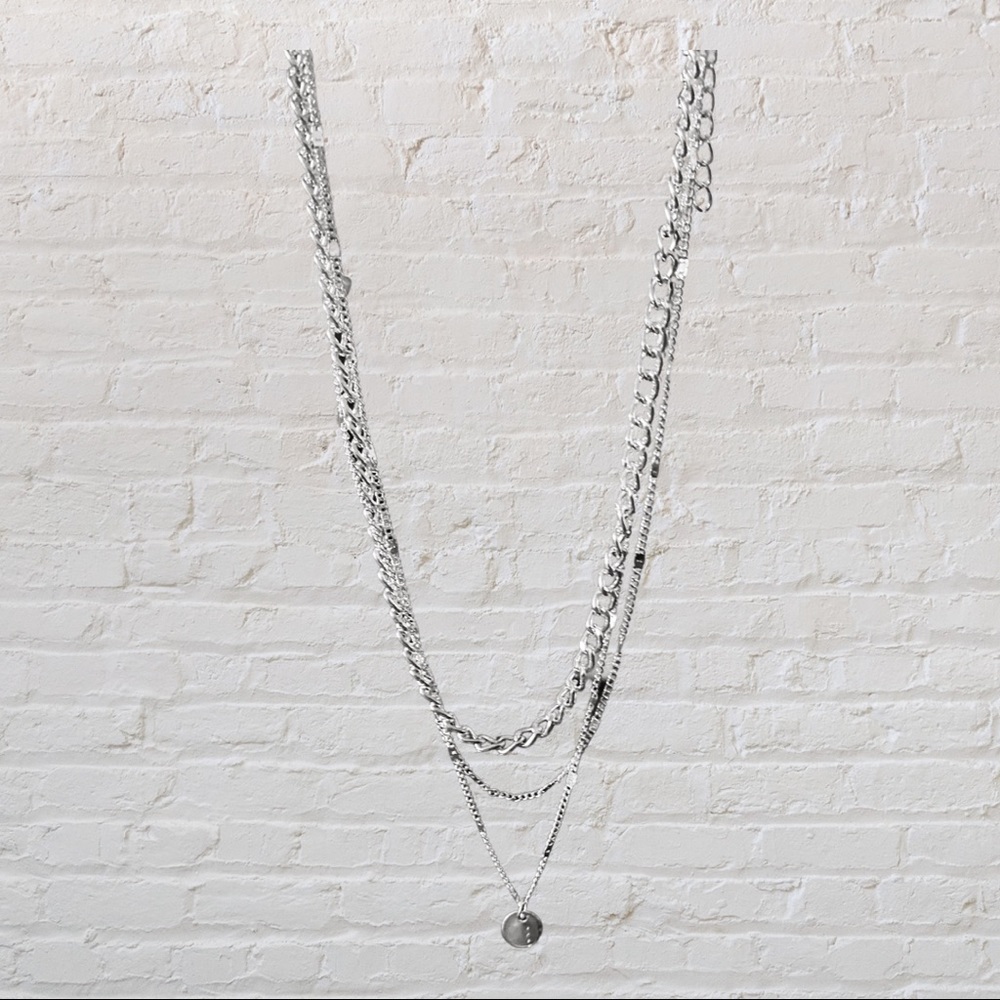 8” choker with 3 layers and a silver disc